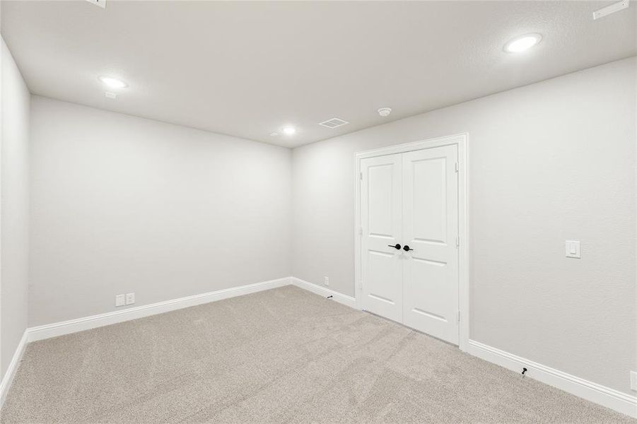 Spacious, unfurnished interior of a new home in Glenbrook, Red Oak (Image 22).