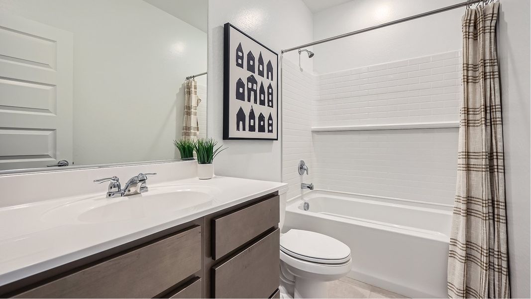 4083 Revolution Bath2 Base8