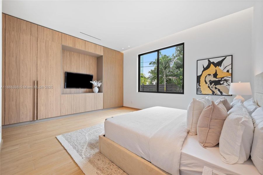 Furnished interior view inside a new home in , Miami (Image 25).