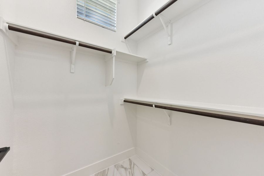 Spacious, unfurnished interior of a new home in Feathergrass, Florence (Image 25).