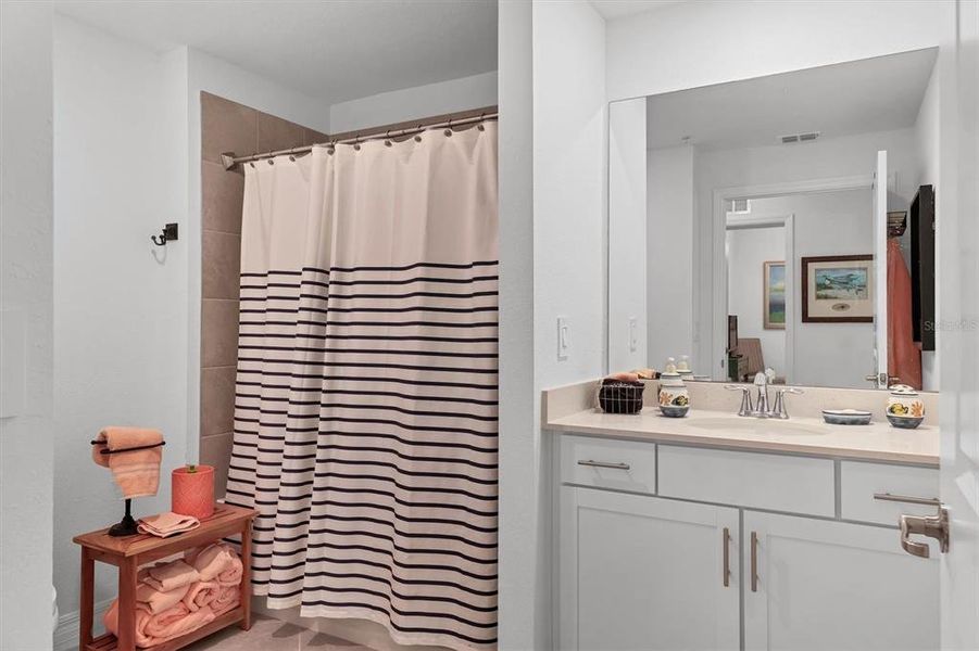 Furnished interior view inside a new home in , Venice (Image 13).