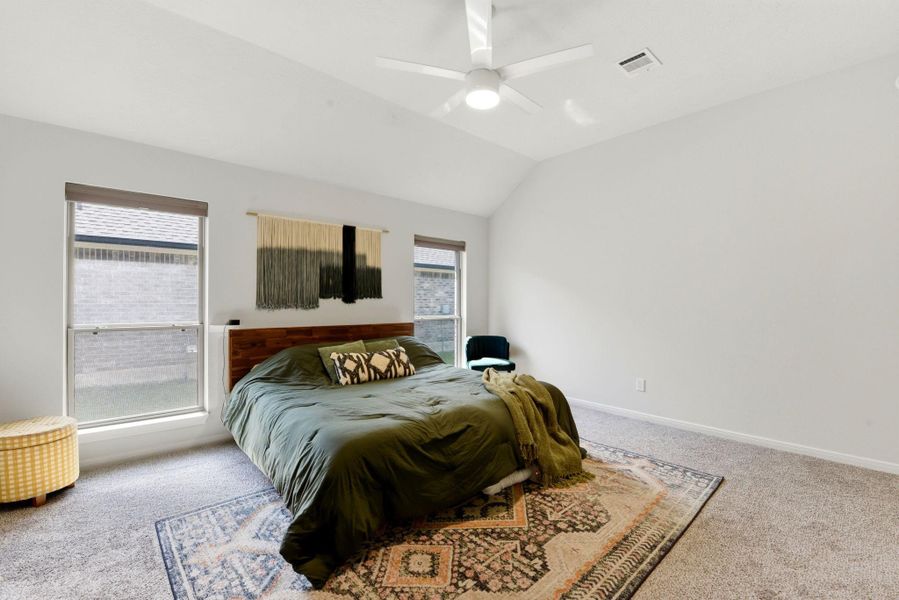 Furnished interior view inside a new home in Pedregal, Dickinson (Image 38).
