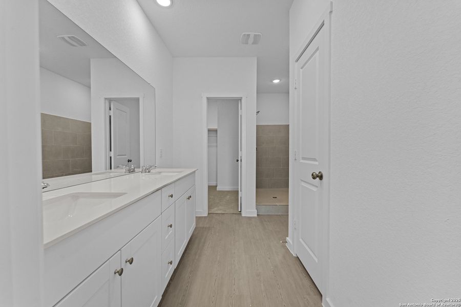 Furnished interior view inside a new home in Waterwheel, San Antonio (Image 5).