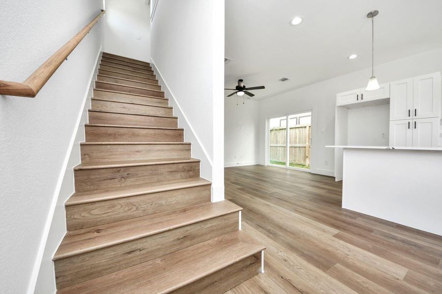 Spacious, unfurnished interior of a new home in , Houston (Image 12).
