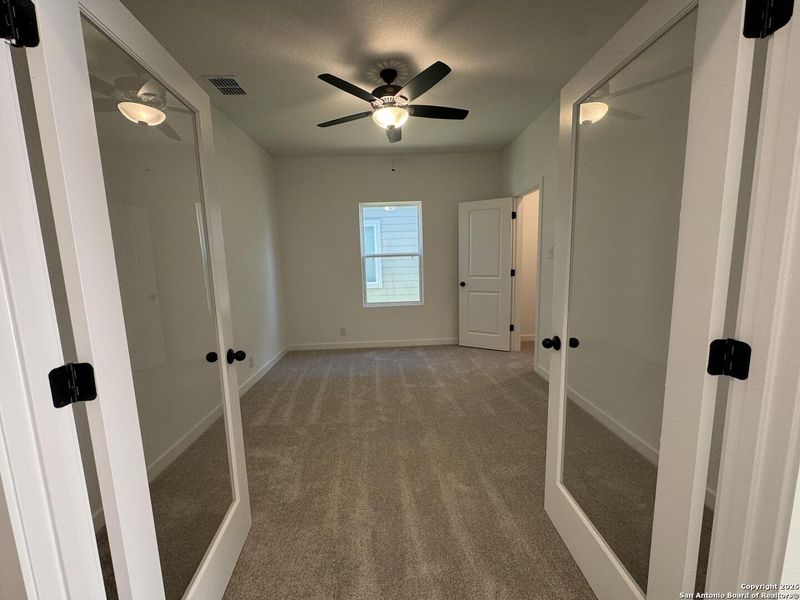 Spacious, unfurnished interior of a new home in Enclave at Hennersby Hollow 50's, San Antonio (Image 29).