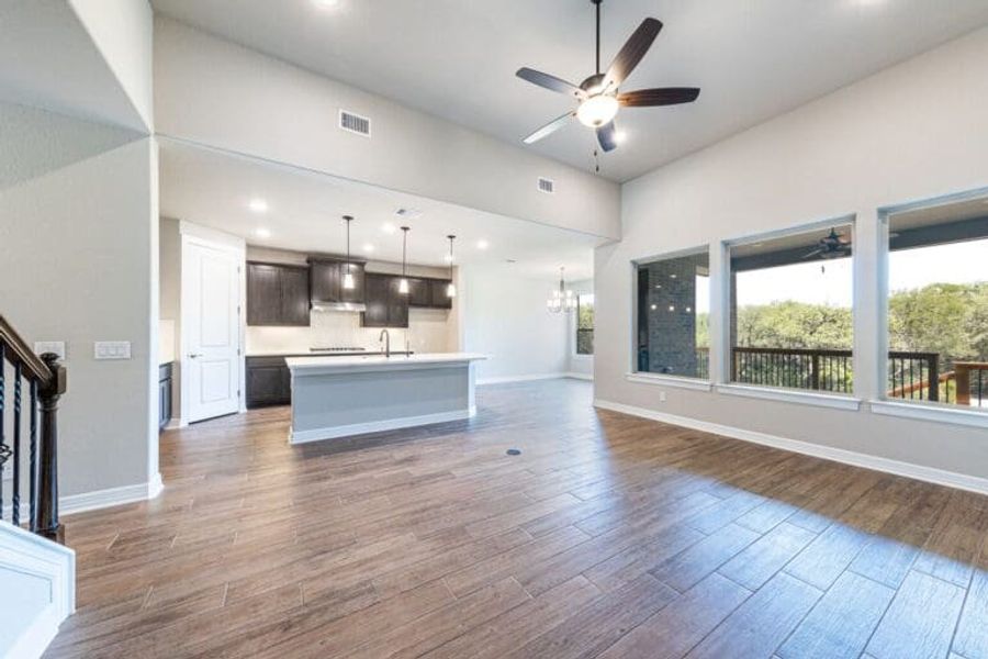22-web-or-mls-SQFT-0132