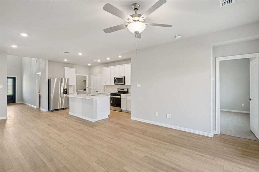 Photo is not of the actual home, but is an inspirational photo of builder’s model home and may depict options, furnishings, and/or decorator features that are not included.