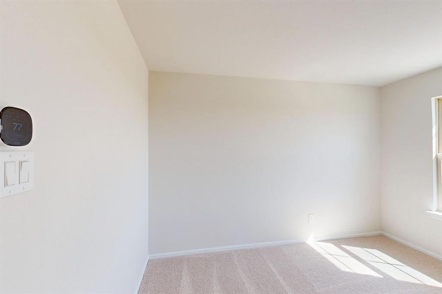 Spacious, unfurnished interior of a new home in Mobberly Farms, Pilot Point (Image 27).