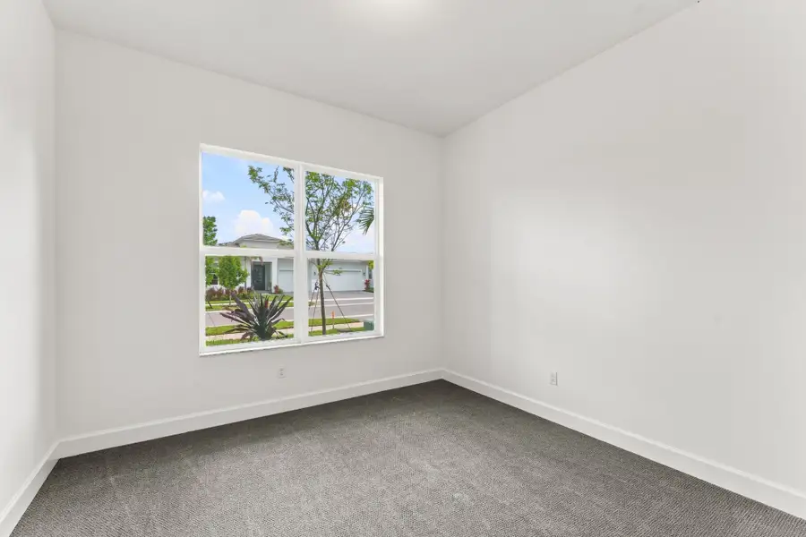 Spacious, unfurnished interior of a new home in Tradition, Port St. Lucie (Image 14).