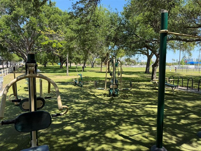 Community amenities in , St. Petersburg (Image 81).