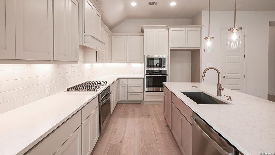 Furnished interior view inside a new home in Cibolo Valley Heights, Cibolo (Image 8).