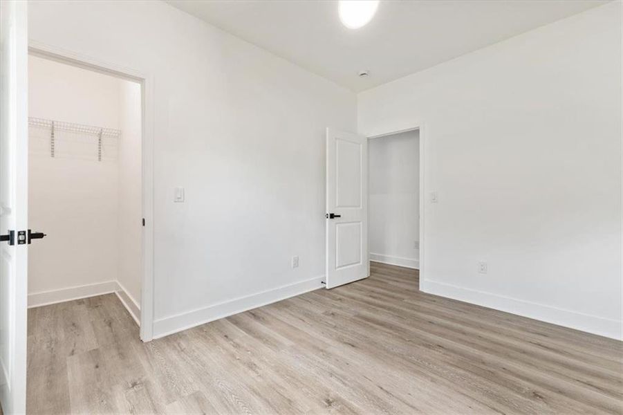 Spacious, unfurnished interior of a new home in , Fairburn (Image 39).