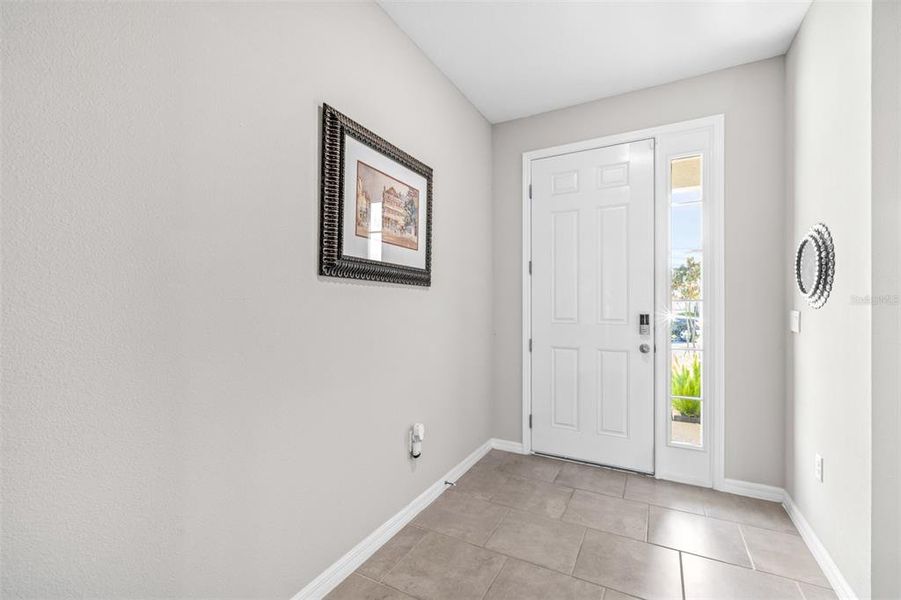 Spacious, unfurnished interior of a new home in Farm at Varrea, Plant City (Image 21).