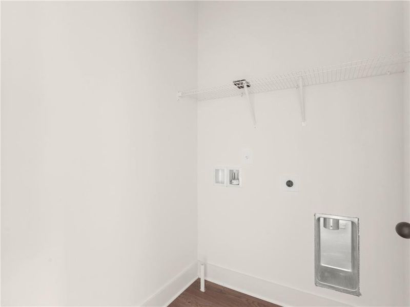 Spacious, unfurnished interior of a new home in , Mansfield (Image 52).