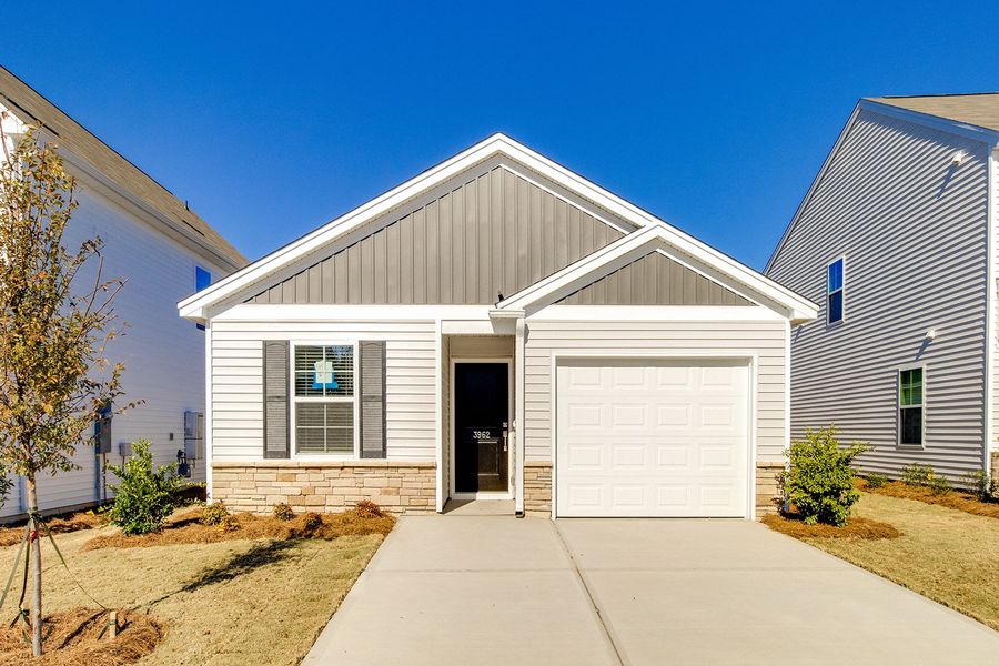 Front exterior of a new home in Bluefield, Lexington, SC, highlighting curb appeal (Image 1). Front exterior of a new home in Bluefield, Lexington, SC, highlighting curb appeal (Image 1).