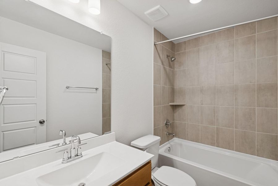 Furnished interior view inside a new home in Magnolia Ridge, Magnolia (Image 13). Furnished interior view inside a new home in Magnolia Ridge, Magnolia (Image 13).