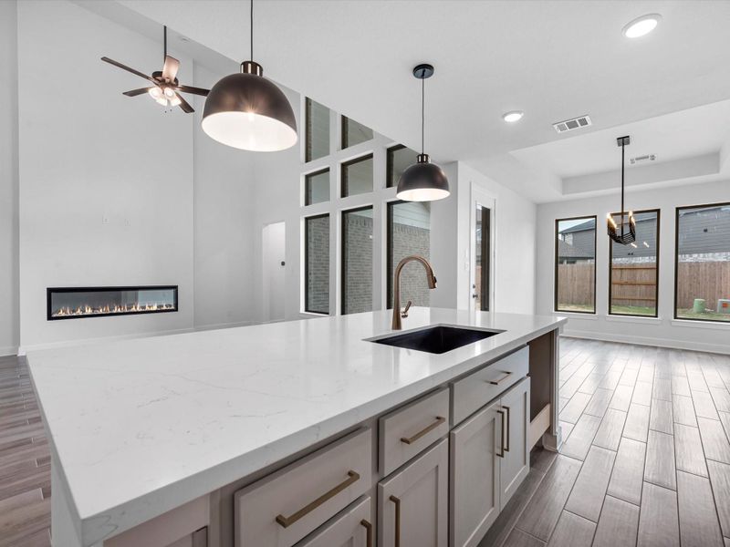 Representative image. Features, specifications, selections and colors may vary. Representative image. Features, specifications, selections and colors may vary.