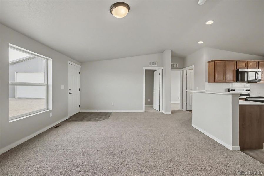 Spacious, unfurnished interior of a new home in , Calhan (Image 10).