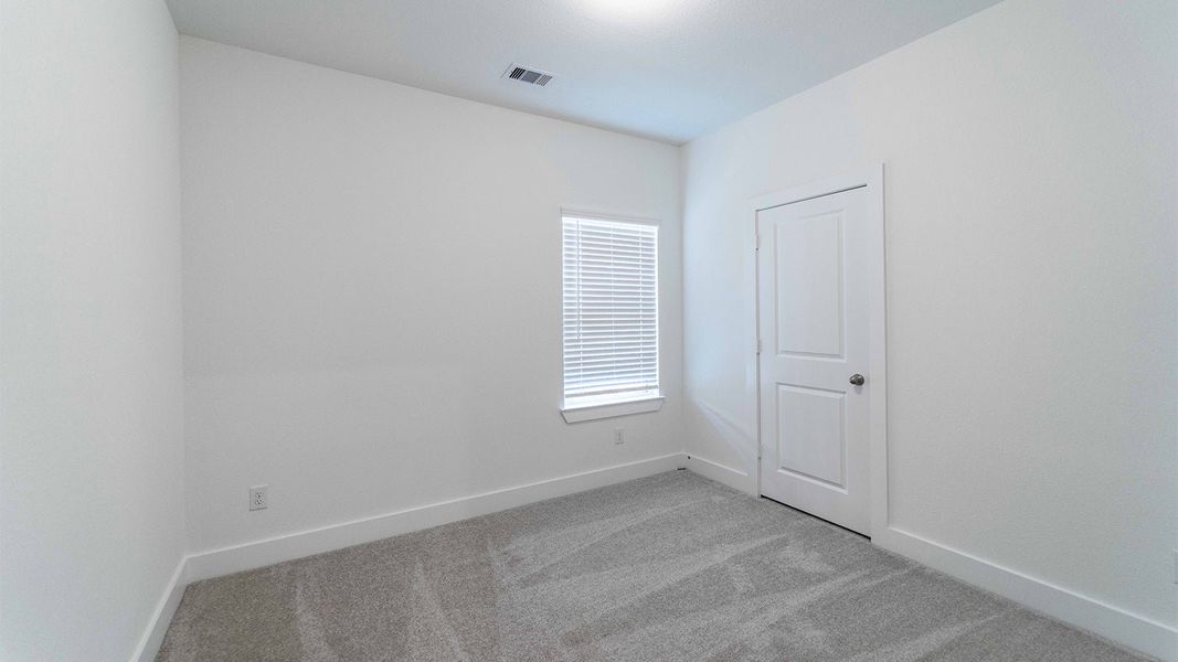 Spacious, unfurnished interior of a new home in Massey Oaks, Pearland (Image 40). Spacious, unfurnished interior of a new home in Massey Oaks, Pearland (Image 40).