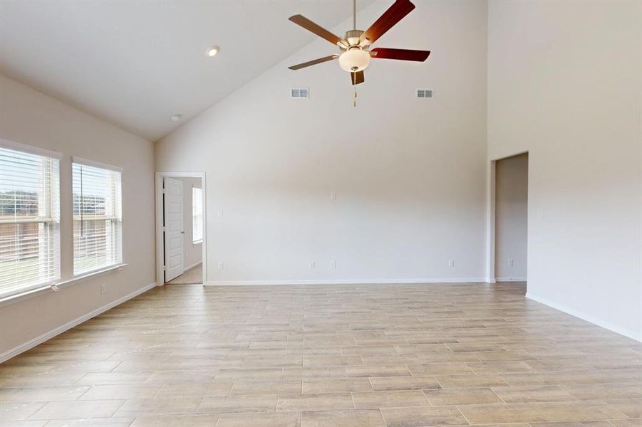 Spacious, unfurnished interior of a new home in Kings Way, Denton (Image 26).