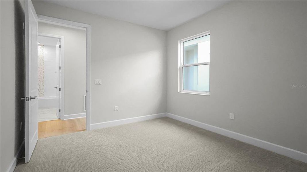 Spacious, unfurnished interior of a new home in Cresswind at Hammock Oaks, Lady Lake (Image 62).