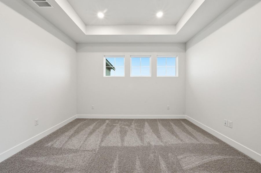 Spacious, unfurnished interior of a new home in Provence, Austin (Image 26).