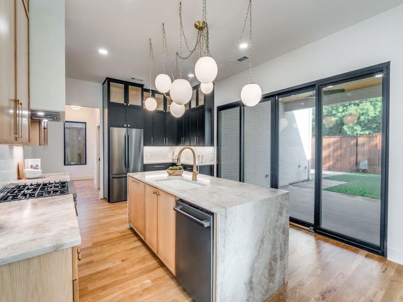 Furnished interior view inside a new home in , Dallas (Image 12).