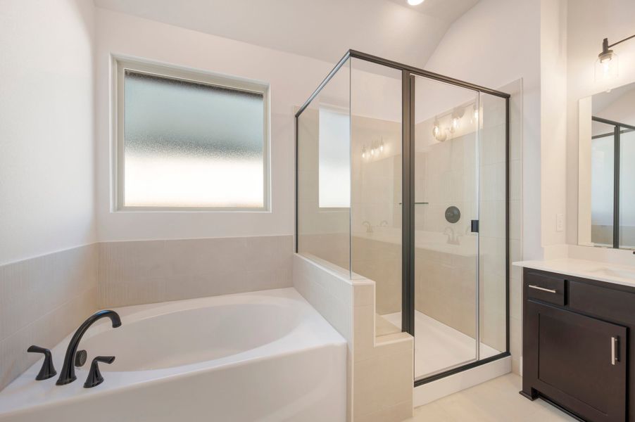 Furnished interior view inside a new home in LaPrelle, Fort Worth (Image 6).