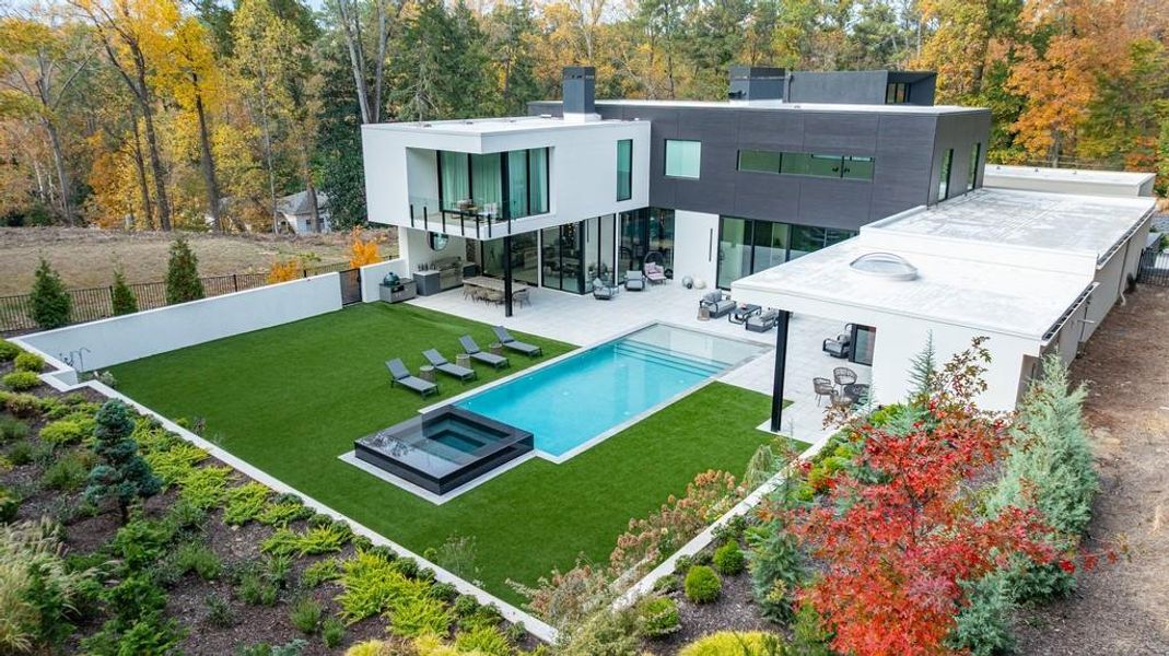 Community amenities in , Atlanta (Image 64). Community amenities in , Atlanta (Image 64).