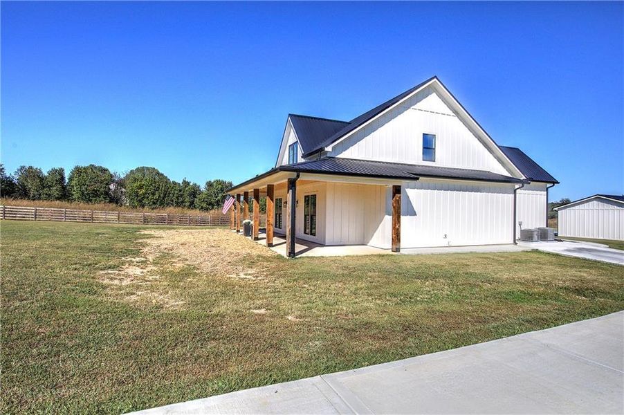 Exterior details and patio area of a home in , Calhoun (Image 3).