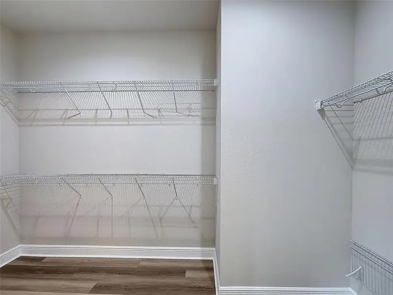 Spacious, unfurnished interior of a new home in , Homosassa (Image 22).