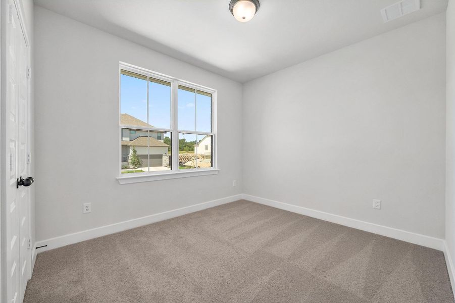 Spacious, unfurnished interior of a new home in Provence, Austin (Image 20).