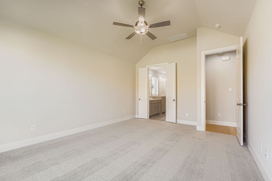 Plan 1579 - Representative Photo - Main Bedroom Plan 1579 - Representative Photo - Main Bedroom