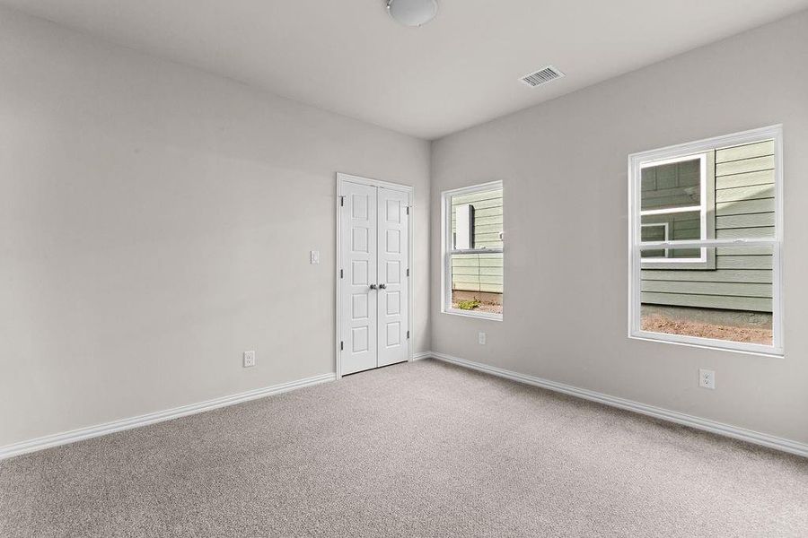 Spacious, unfurnished interior of a new home in , Fort Worth (Image 17).