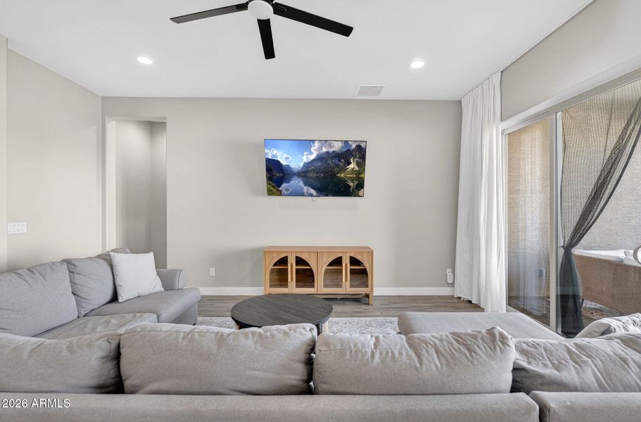 10-web-or-mls-53- E Pegasus Pkwy