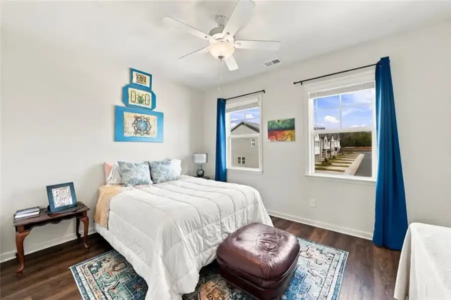 Furnished interior view inside a new home in , Jasper (Image 46).