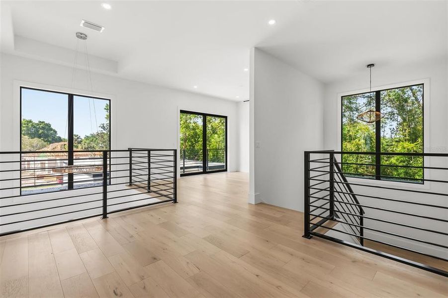 Spacious, unfurnished interior of a new home in , Winter Park (Image 47).