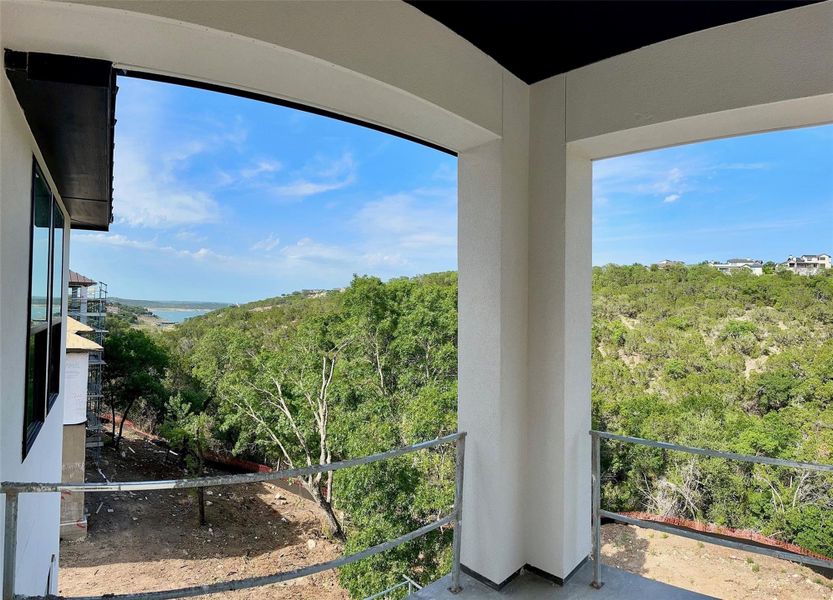 Furnished interior view inside a new home in Las Brisas Estates, Lakeway (Image 9). Furnished interior view inside a new home in Las Brisas Estates, Lakeway (Image 9).