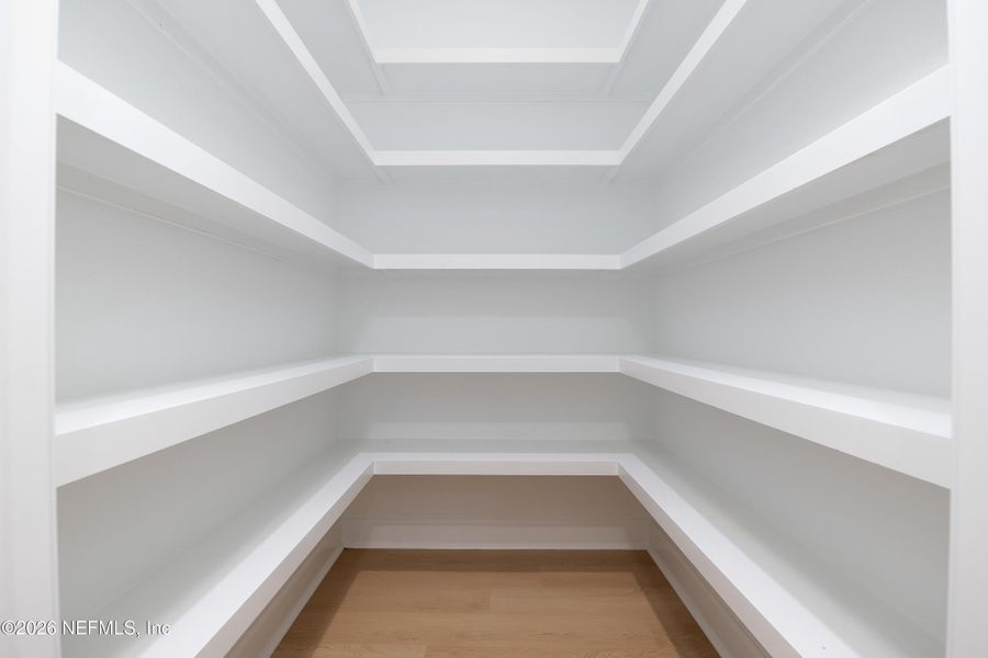 Spacious, unfurnished interior of a new home in , Palatka (Image 19).