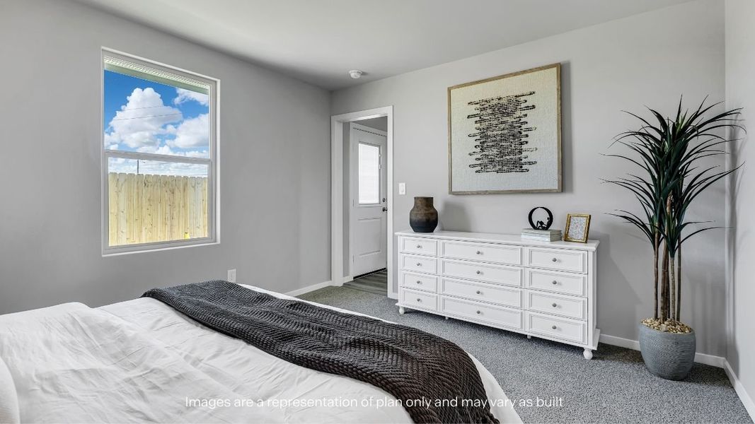 Furnished interior view inside a new home in Deer Meadows, Odessa (Image 12).