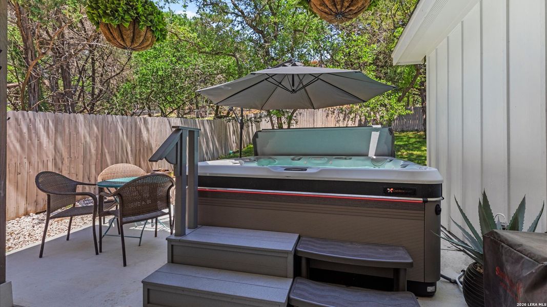 Exterior details and patio area of a home in , Canyon Lake (Image 22).