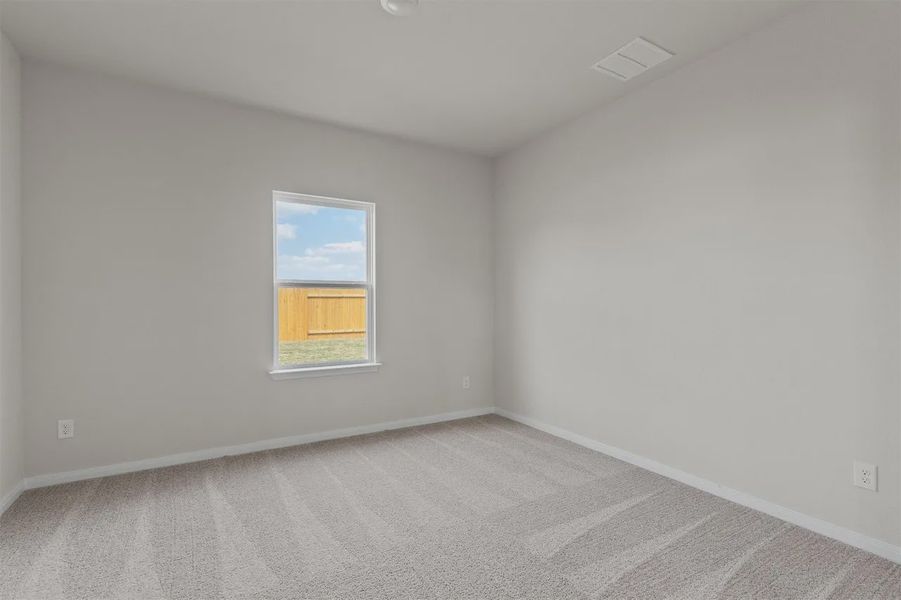 Spacious, unfurnished interior of a new home in Levy Crossing, Killeen (Image 20).
