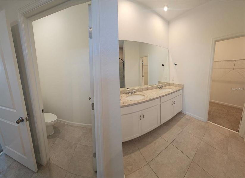 Furnished interior view inside a new home in Soleil, Kissimmee (Image 6).