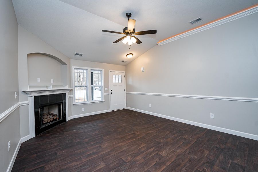 Representative unfurnished interior of a home built from the Saxon by Enchanted Homes in Guadalupe Heights, Seguin (Image 46).