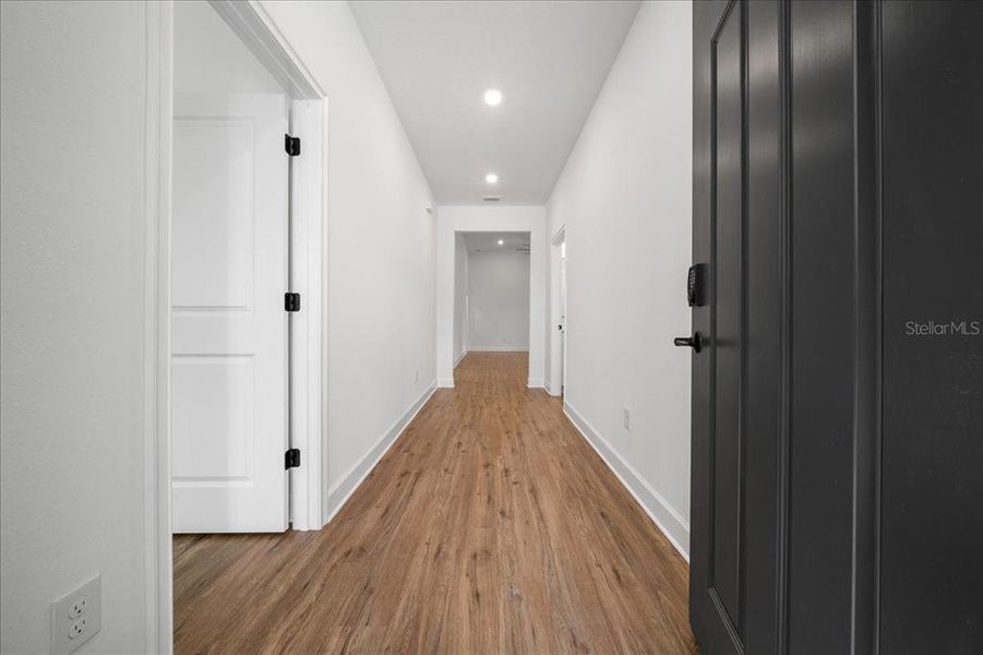 Spacious, unfurnished interior of a new home in , Weeki Wachee (Image 58).
