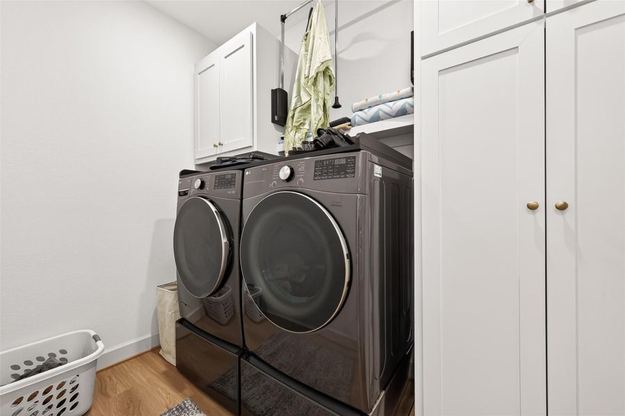 Close-up of interior finishes inside a home in Candela, Richmond (Image 20).