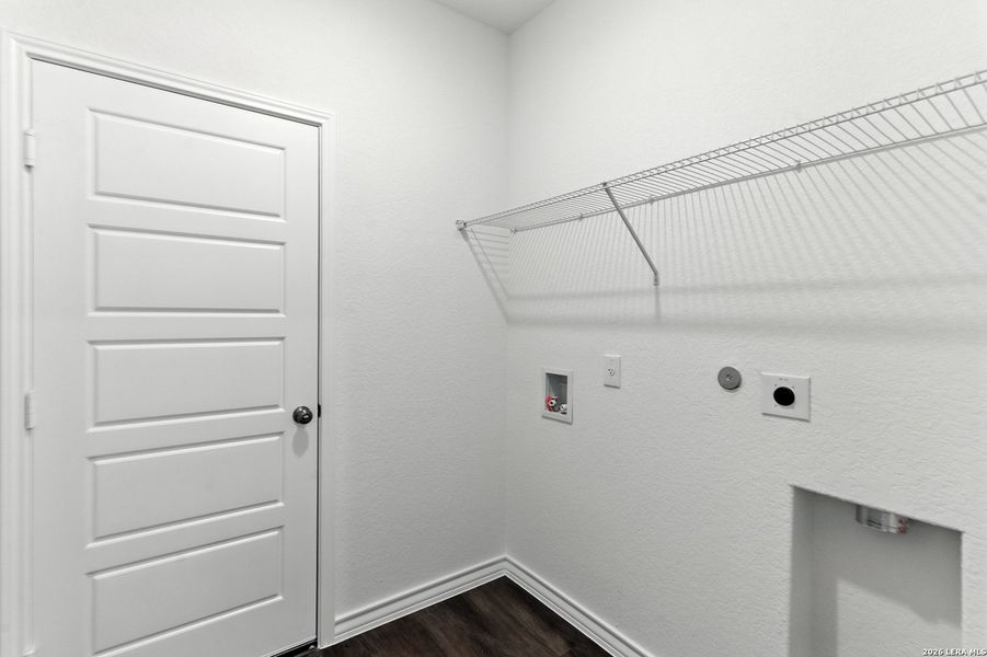 Spacious, unfurnished interior of a new home in Horizon Ridge, San Antonio (Image 23). Spacious, unfurnished interior of a new home in Horizon Ridge, San Antonio (Image 23).