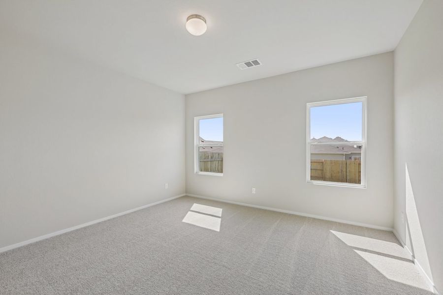 Spacious, unfurnished interior of a new home in Edgebrooke, Pflugerville (Image 18).