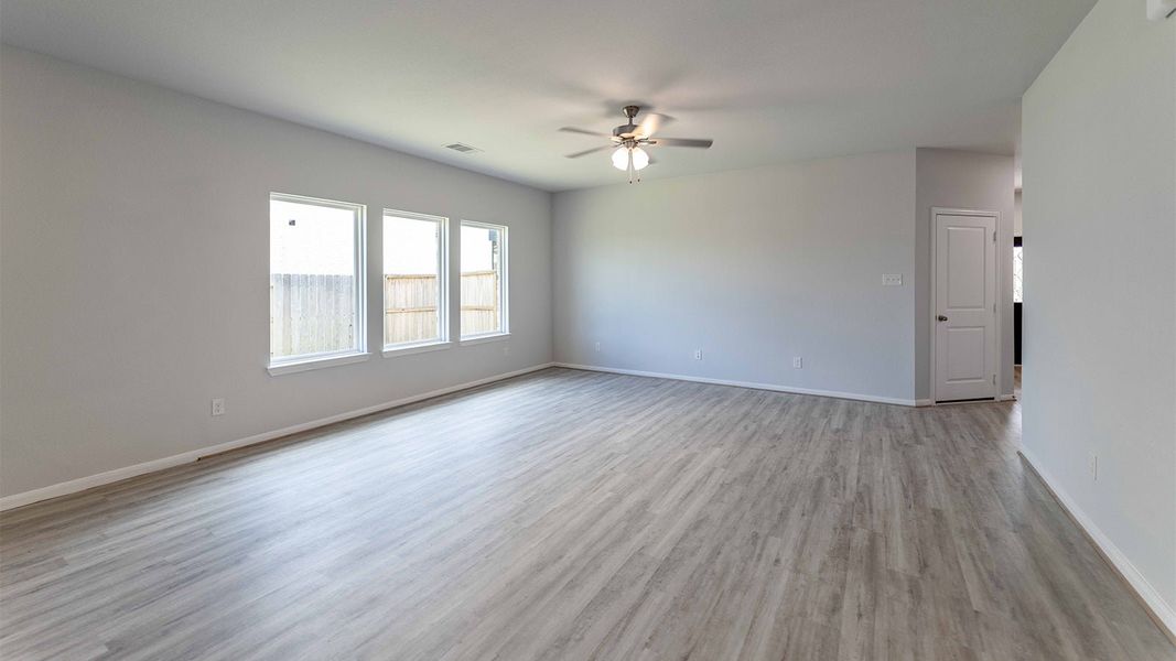Spacious, unfurnished interior of a new home in Windrose Green, Angleton (Image 19).