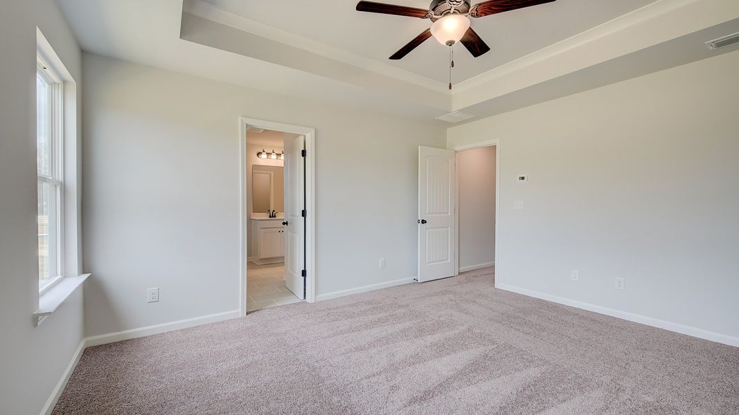 Spacious, unfurnished interior of a new home in Langley Overlook, Loganville (Image 19).